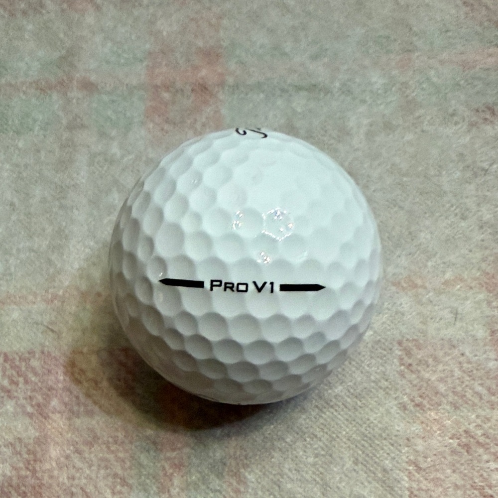 Scotty Cameron 2025 Christmas Golf Ball Set - Titleist Pro V1 (Set of 4 shown) - Picture 7 of 8